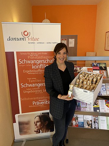 Campus Lions spenden Osterhasen